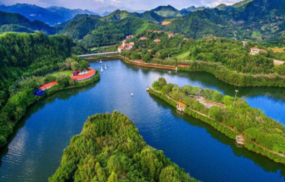 【食足3餐·观水幕电影】 梅州雁山湖旅游度假村、叶帅纪念园、中国客家博物馆、赏灯光秀千佛塔二天